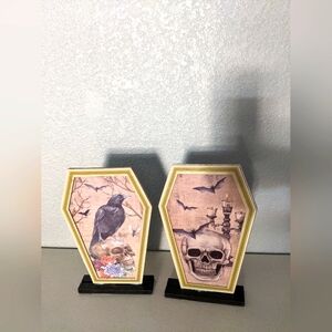 Halloween Gothic Coffin Tombstone Bats Raven Skull Vamp Witchy Decor